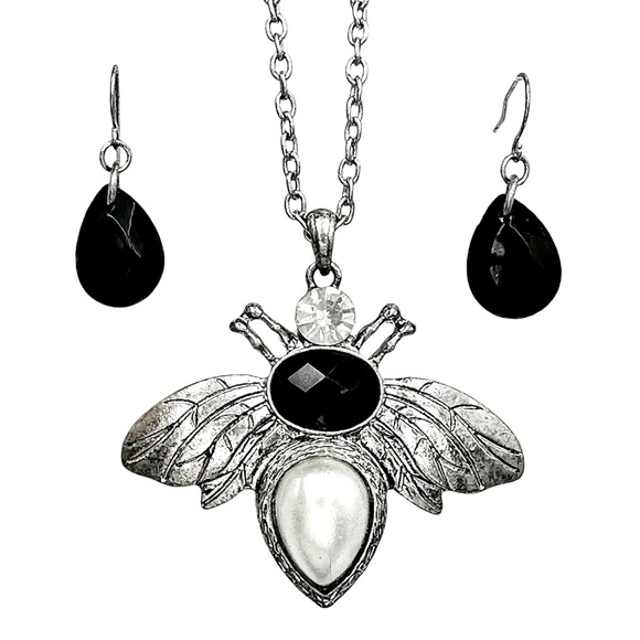 Bee Silver Tone Pearl Vintage Look Necklace Earrings Set - Picture 1 of 2